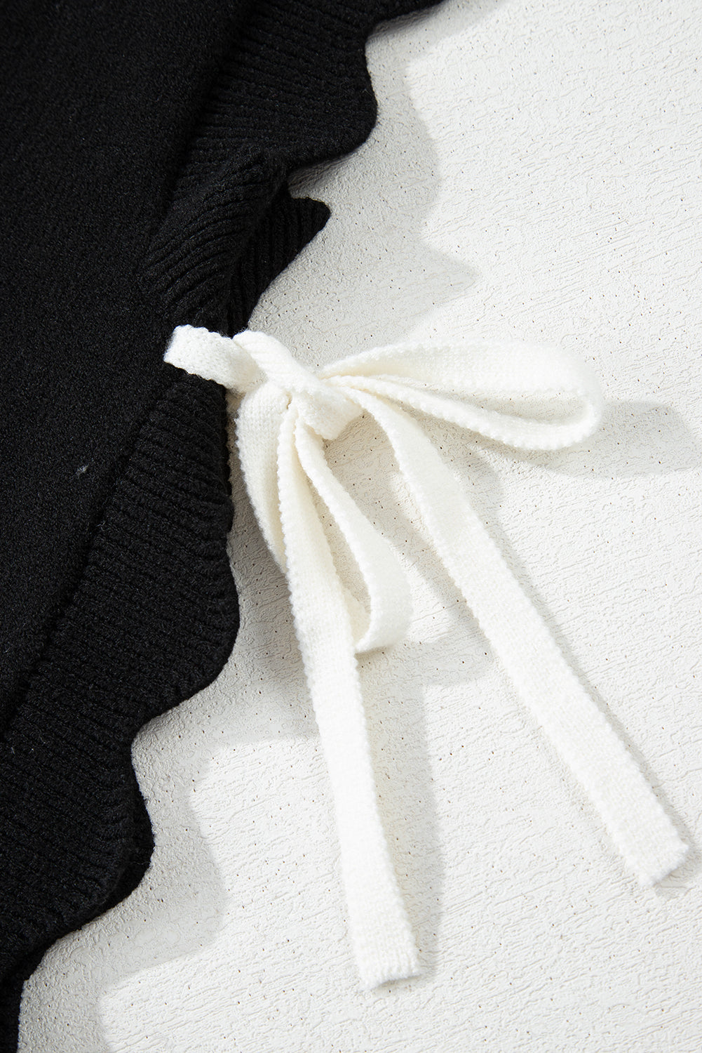 Black Bow Print Side Tie Scalloped Hem Knit Top