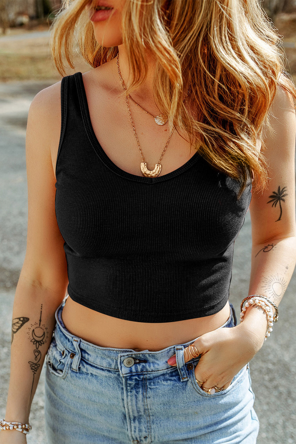 Wholesale Black Solid Color Ribbed Knit Crop Tank Top