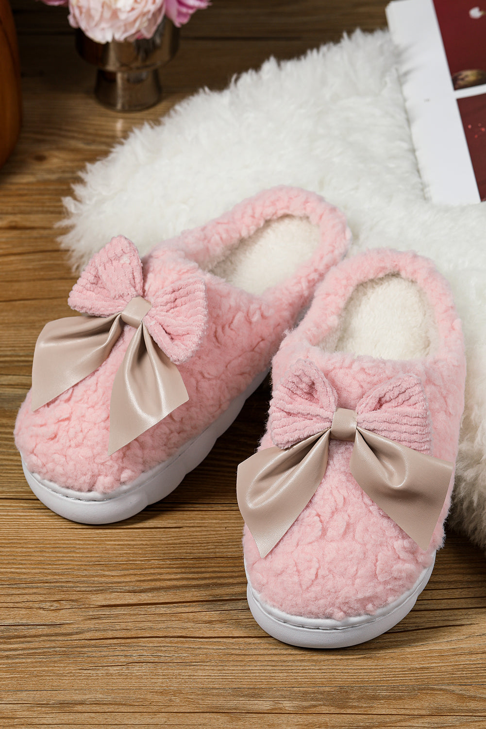 Camel Contrast Bowknot Applique Plush Winter Slippers