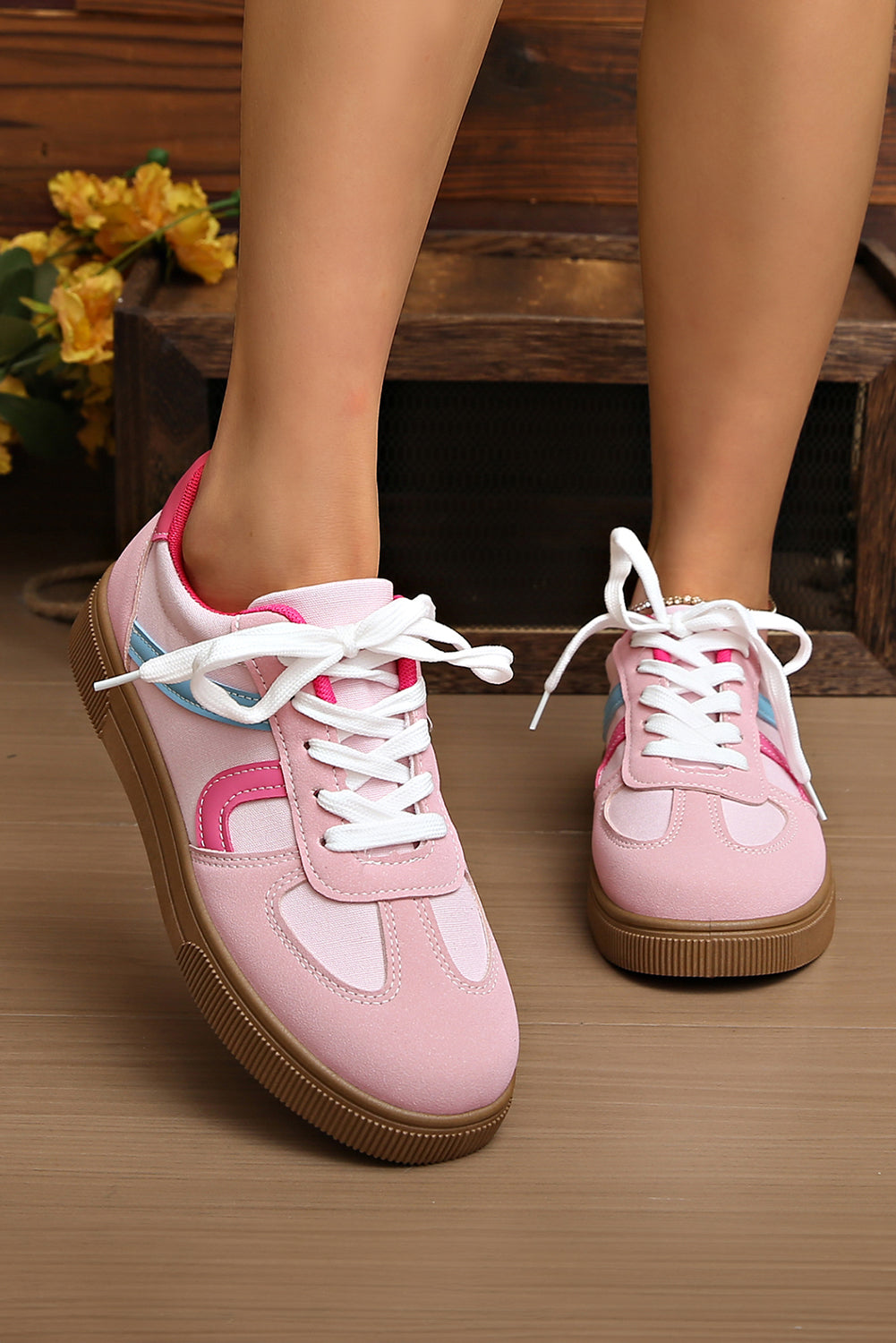 Rose Sneakers