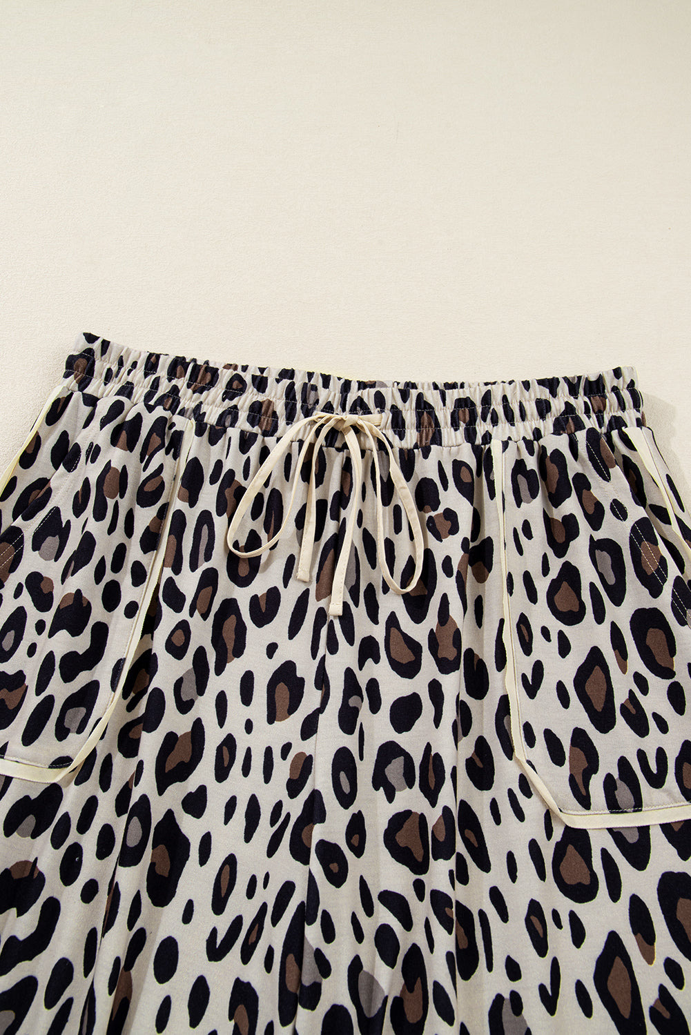 Korie Exposed Seam Patched Pocket (Plus)Size Leopard Wide Leg Pants