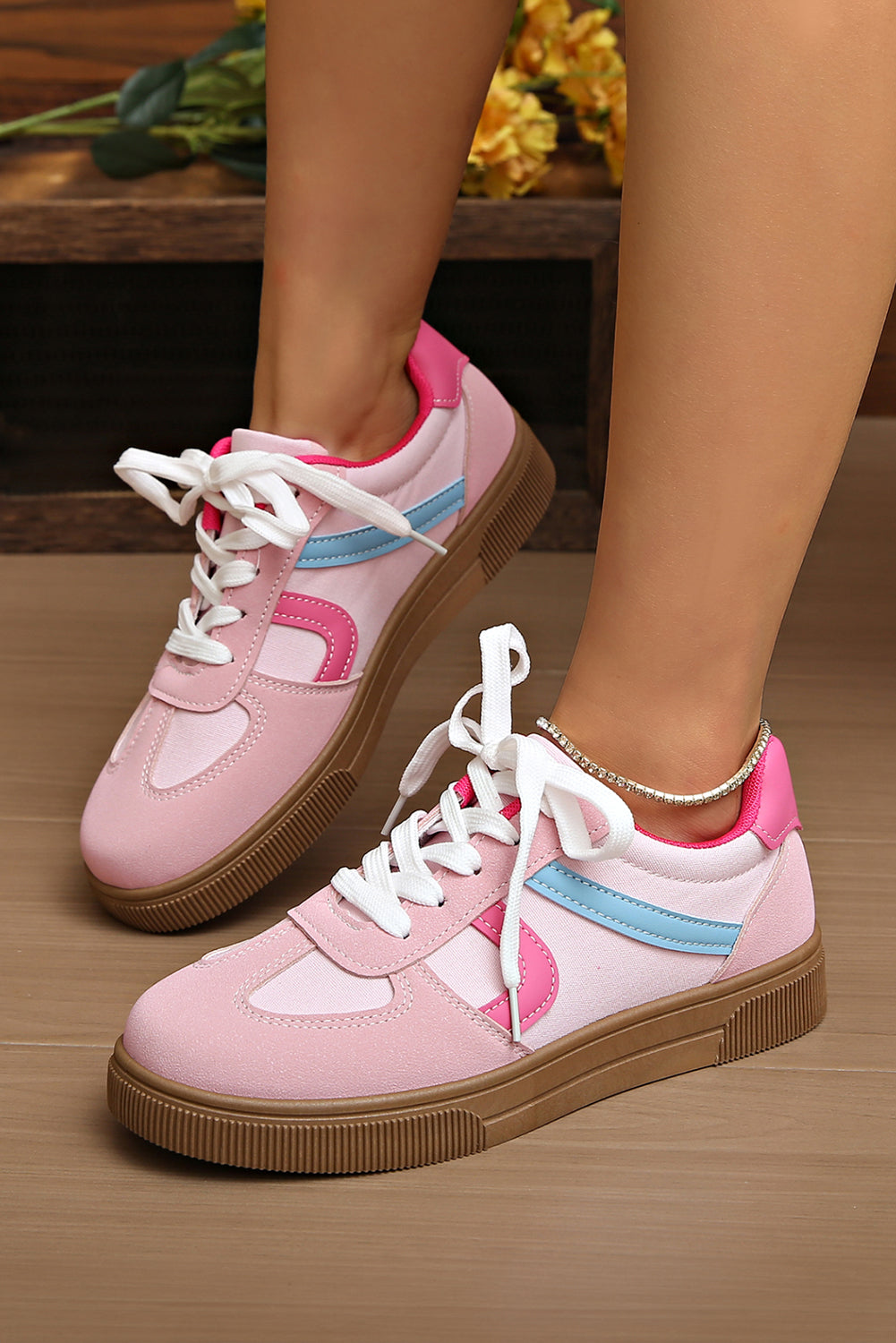 Rose Sneakers
