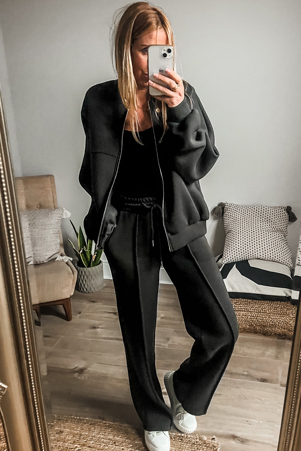 Black Seamed Zipper Jacket and Drawstring Waist Pants Set