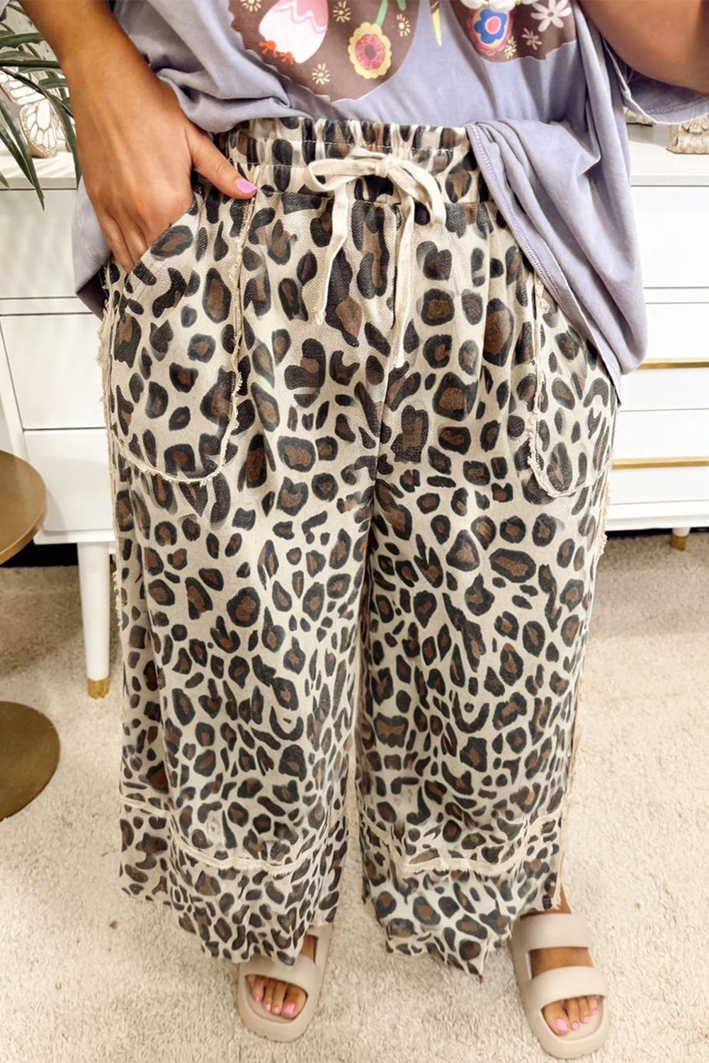 Korie Exposed Seam Patched Pocket (Plus)Size Leopard Wide Leg Pants
