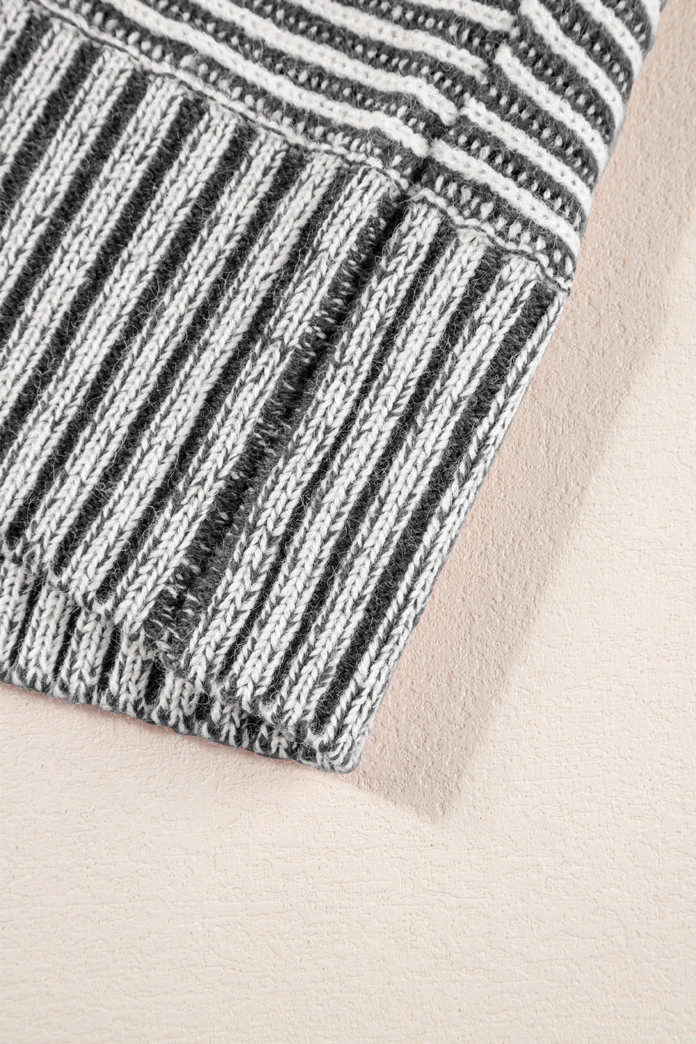 Cam Raglan Sleeve Baggy Sweater